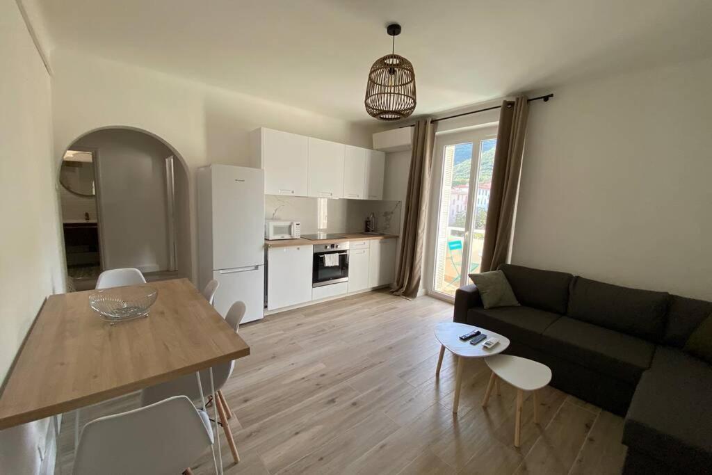 Ajaccio Magnifique T2 Neuf 40M2 Avec Balcon Au Trottel 4 Couchages Wifi Clim Parking Plage A Pieds 100M Eksteriør billede