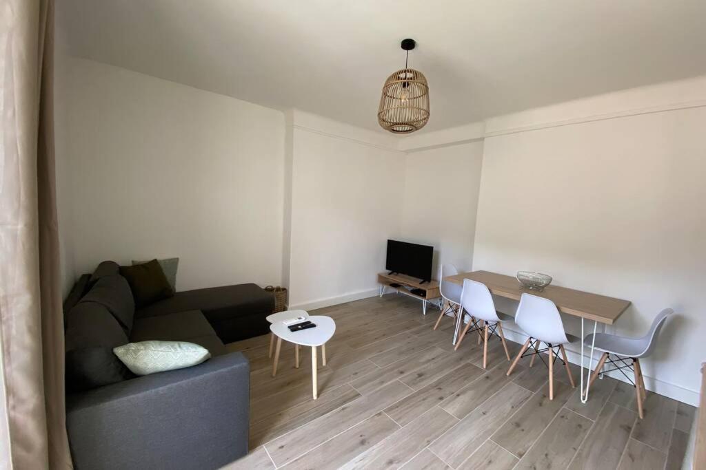 Ajaccio Magnifique T2 Neuf 40M2 Avec Balcon Au Trottel 4 Couchages Wifi Clim Parking Plage A Pieds 100M Eksteriør billede